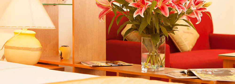 Ttc Hotel Deluxe Airport Bandar Ho Chi Minh Luaran gambar